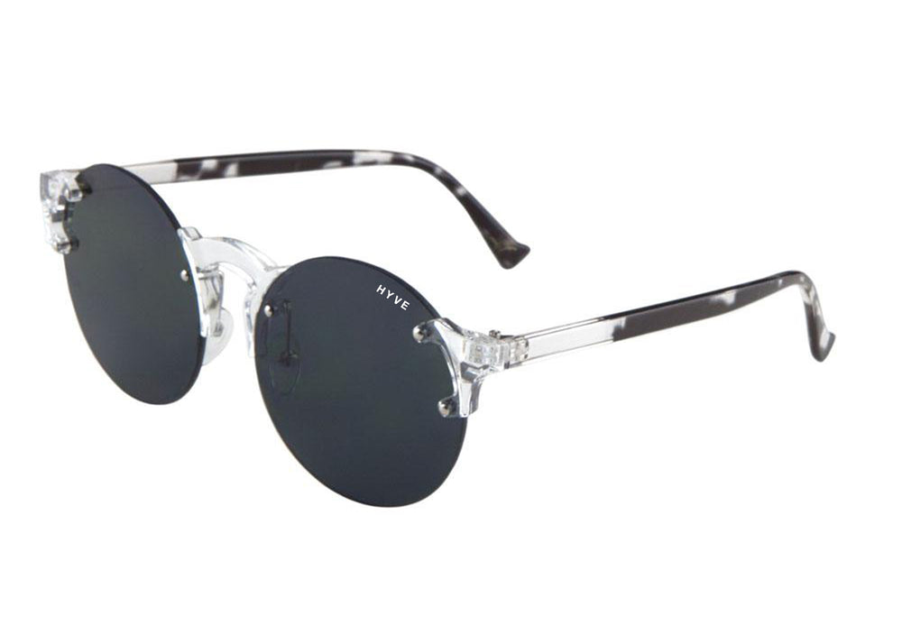 Black lens | Black & White